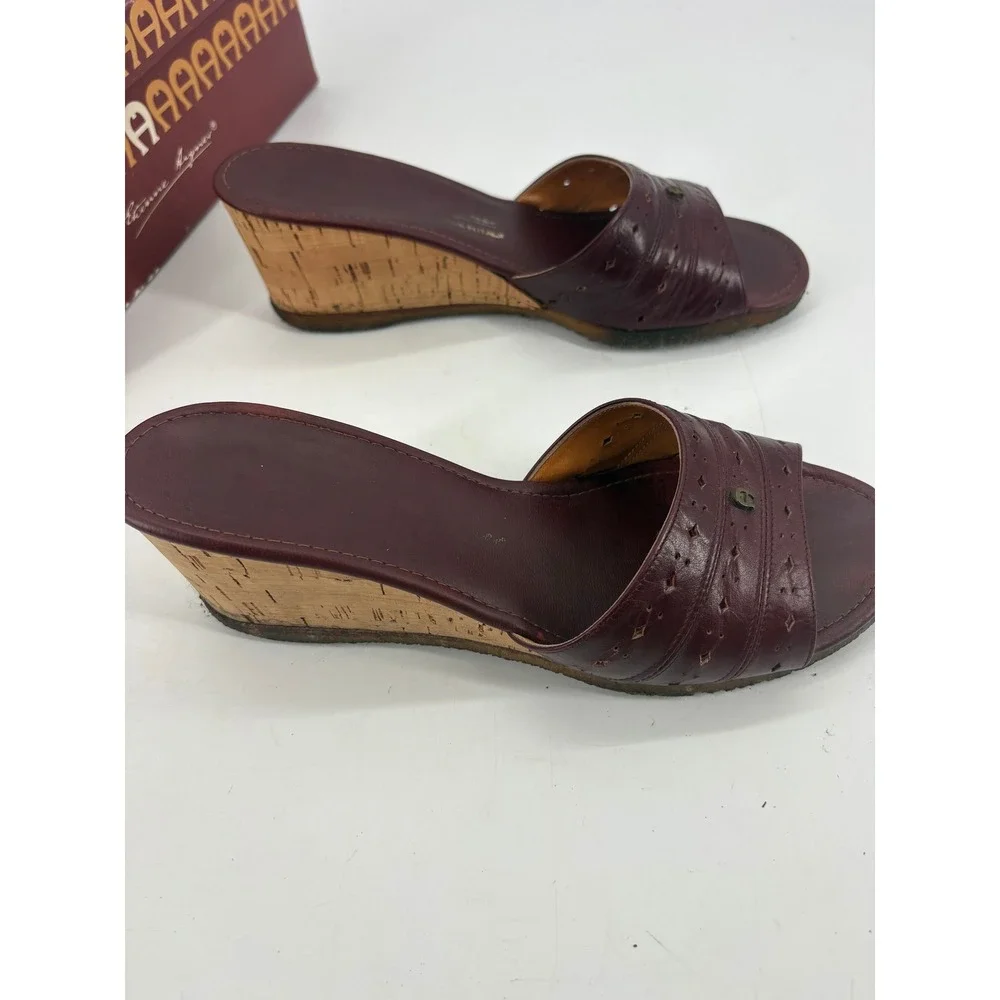 Etienne Aigner item details